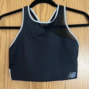 New Balance Women's Longline Black Sports Crop / Bra